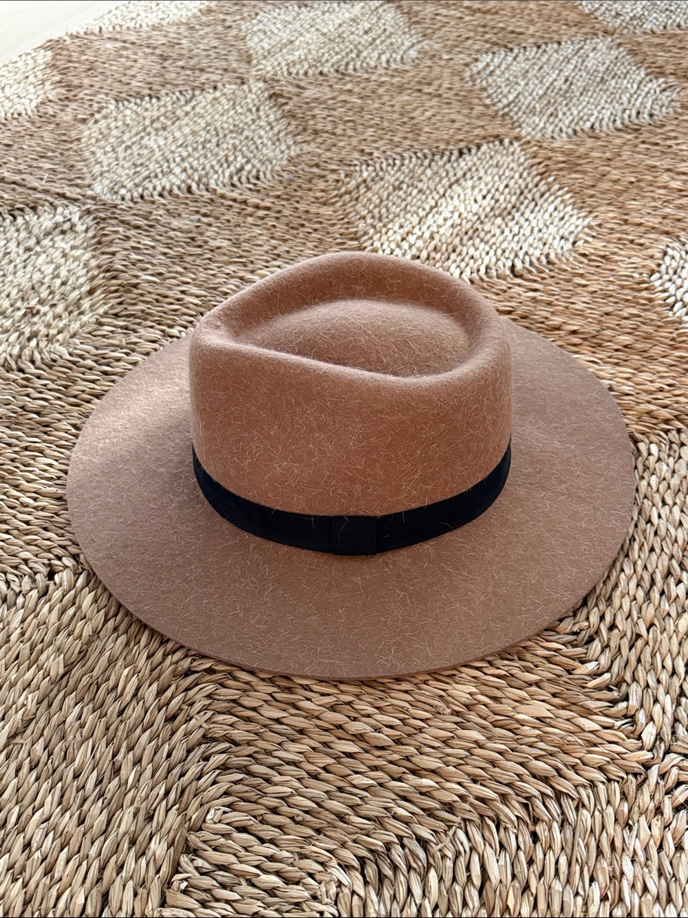 Sole Society Camel Brown Wool Fedora with Black Band